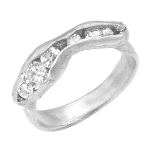 Multi diamond ring set in platinum
